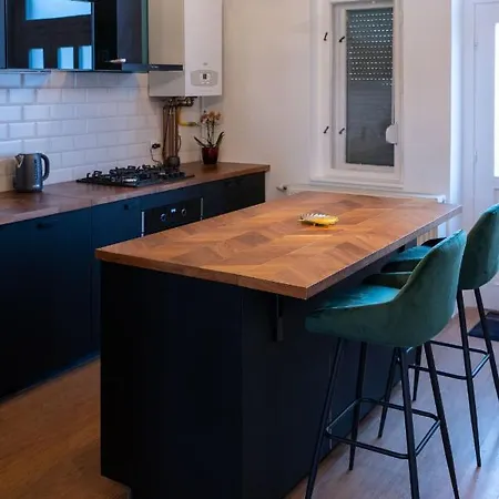 Central Szeged Apartment Апартаменты